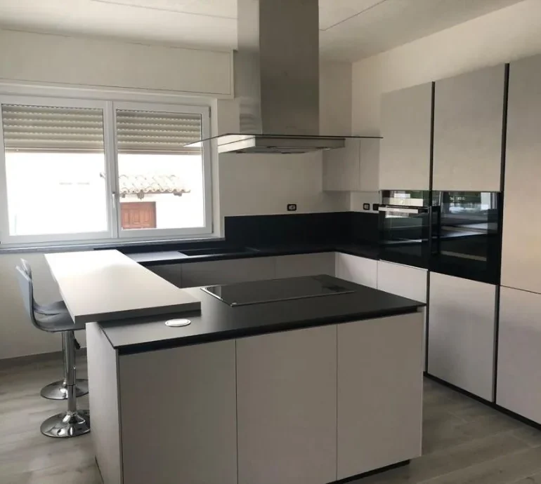 grande cucina su misura
