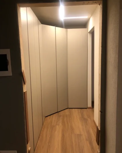 armadio ad angoloi